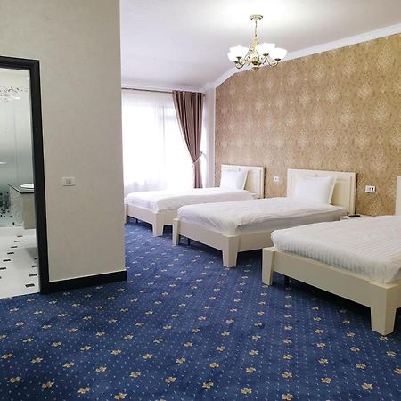 Hotel Bacsoridana Tecuci Exteriör bild