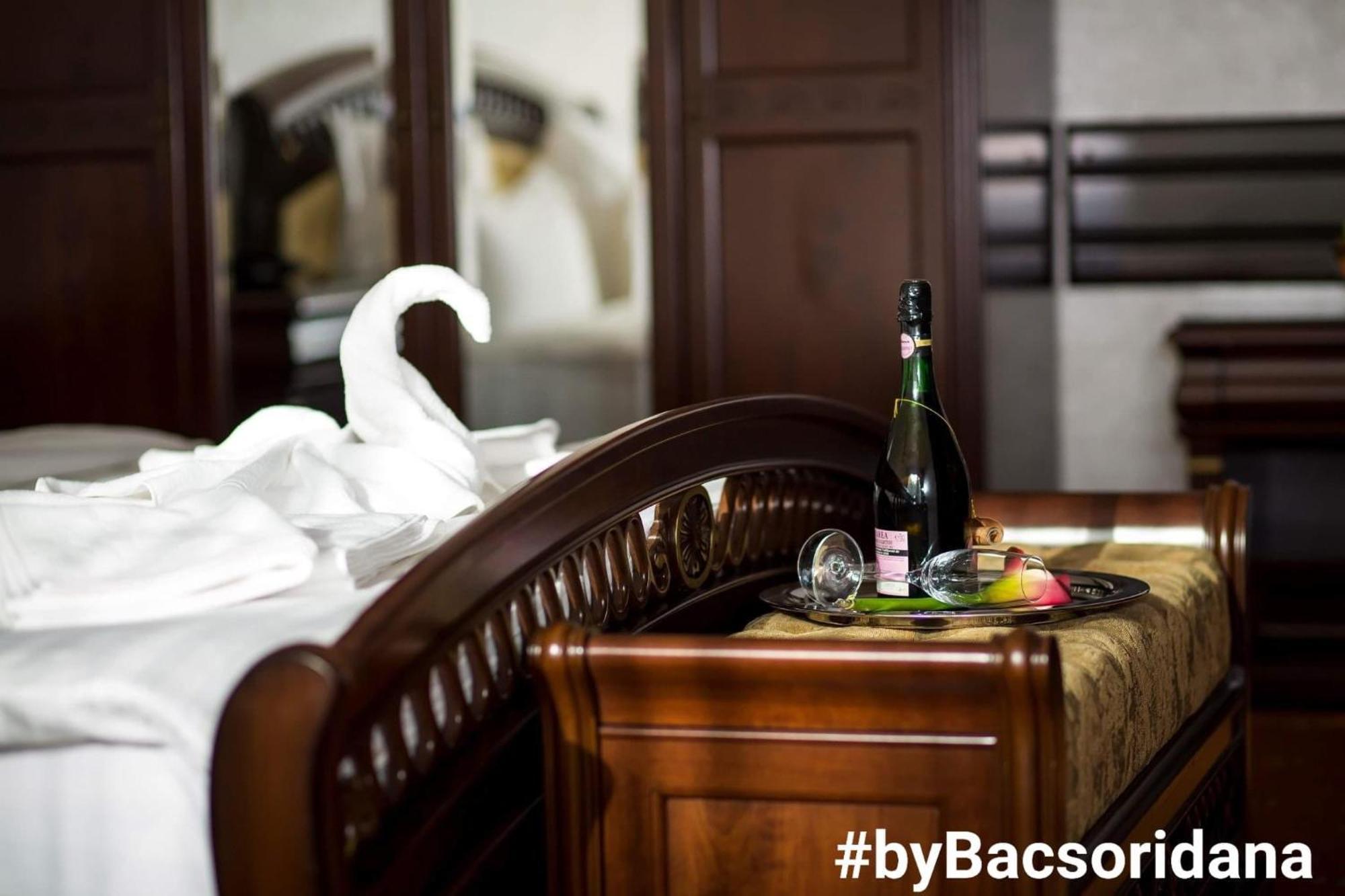 Hotel Bacsoridana Tecuci Exteriör bild