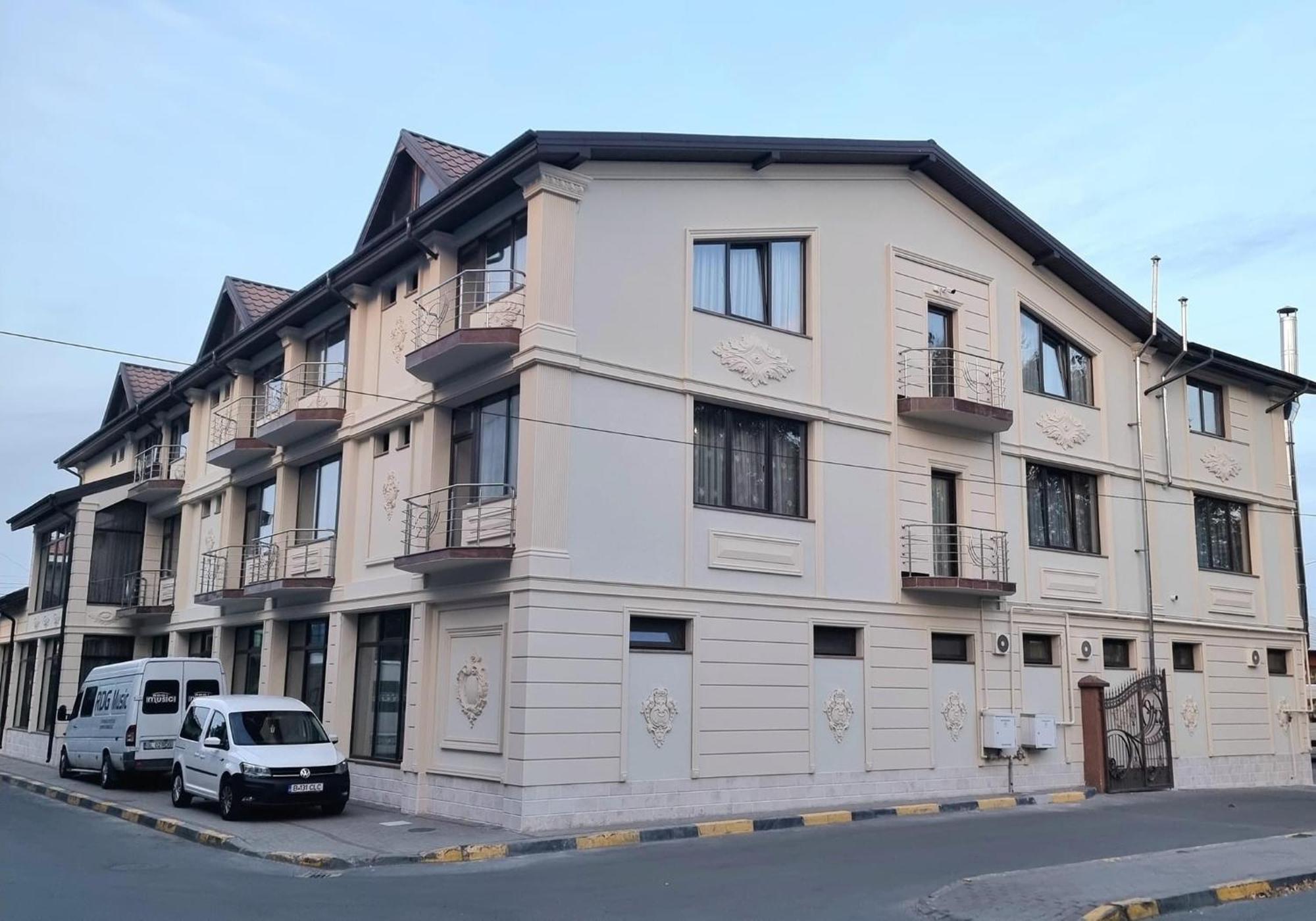 Hotel Bacsoridana Tecuci Exteriör bild