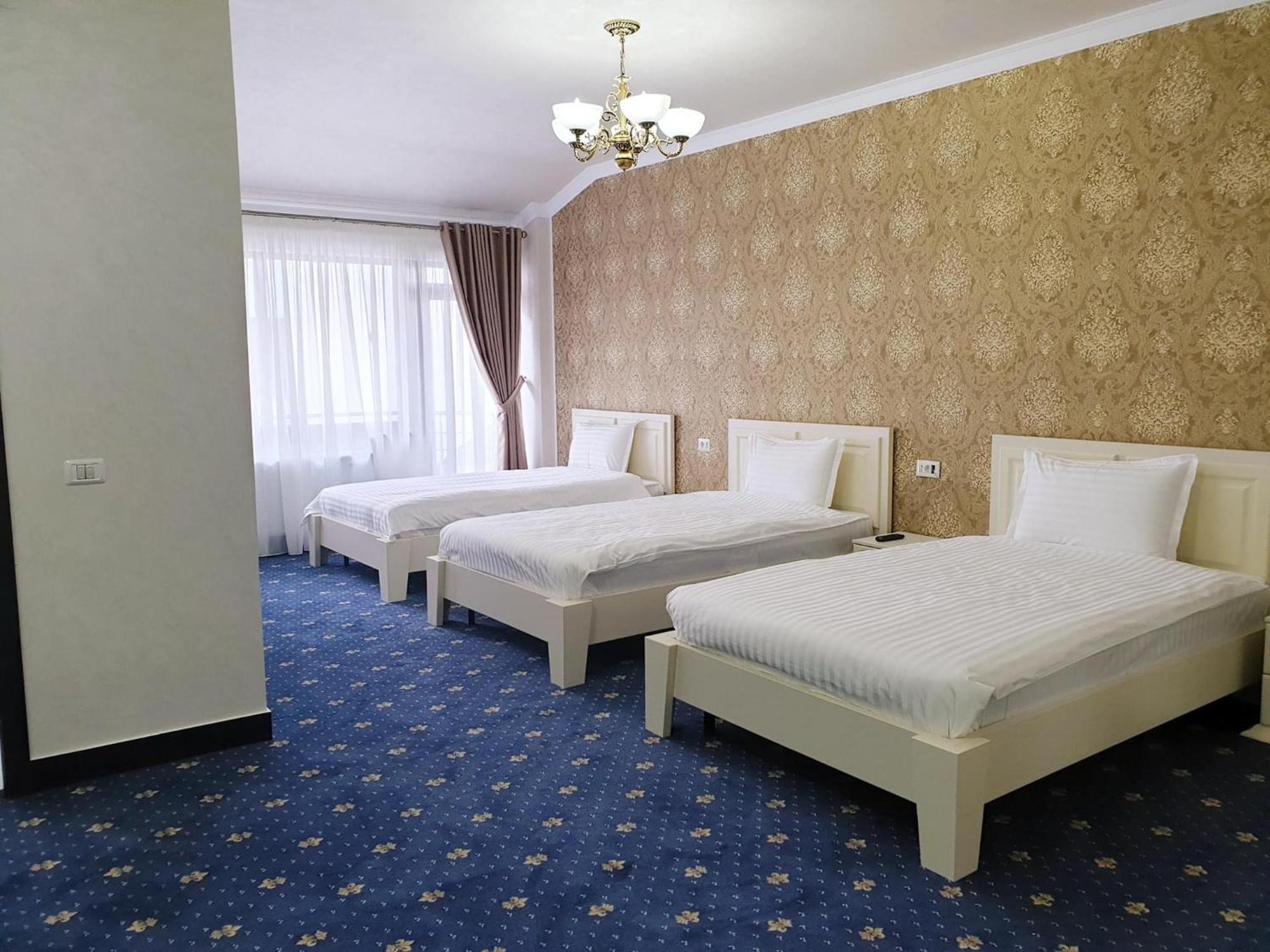 Hotel Bacsoridana Tecuci Exteriör bild